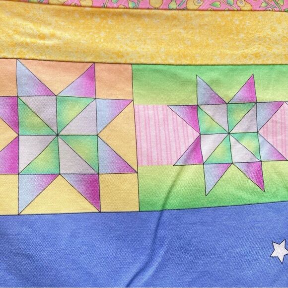 PRINCESS Castle Baby Tummy Time Quilt Rapunzel Handmade 47 x 37 inches - Picture 13 of 16